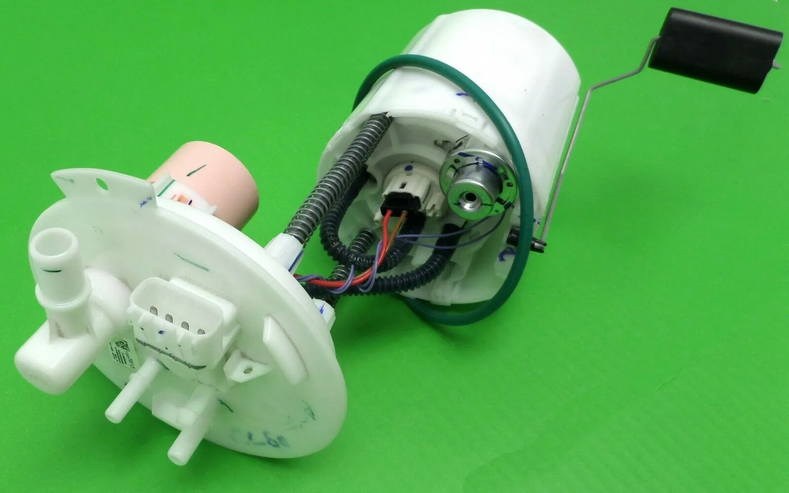 13593813 New Electric Fuel Pump 2012-2016 Buick LaCrosse Chevrolet Malibu