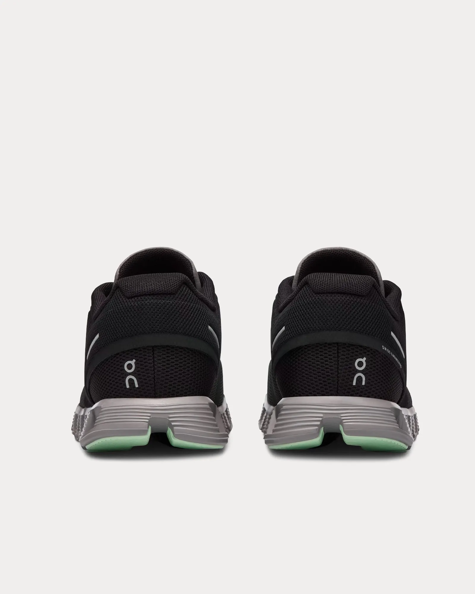 Cloud 5 Black / Lead Running Shoes