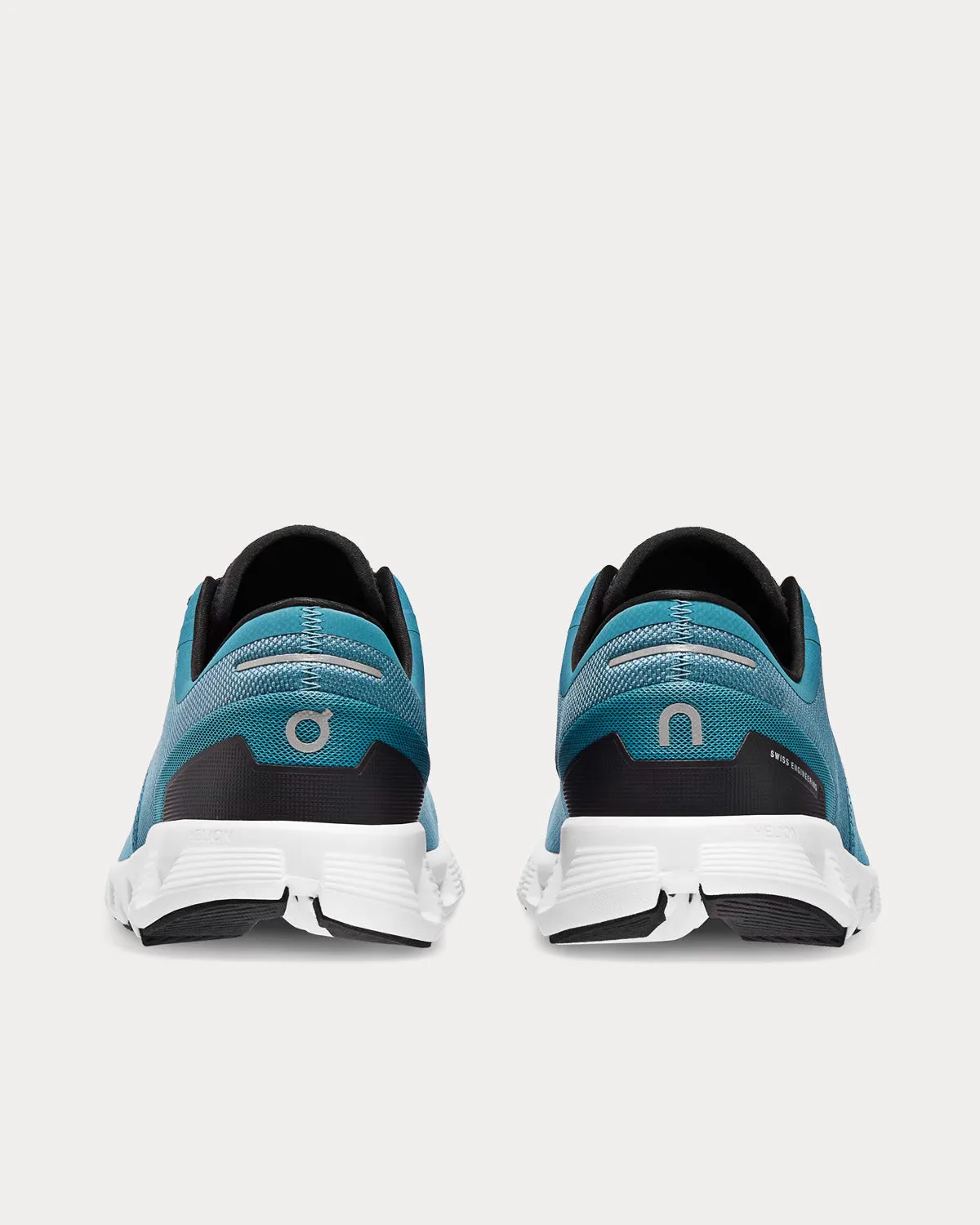 Cloud X 3 Pewter / White Running Shoes