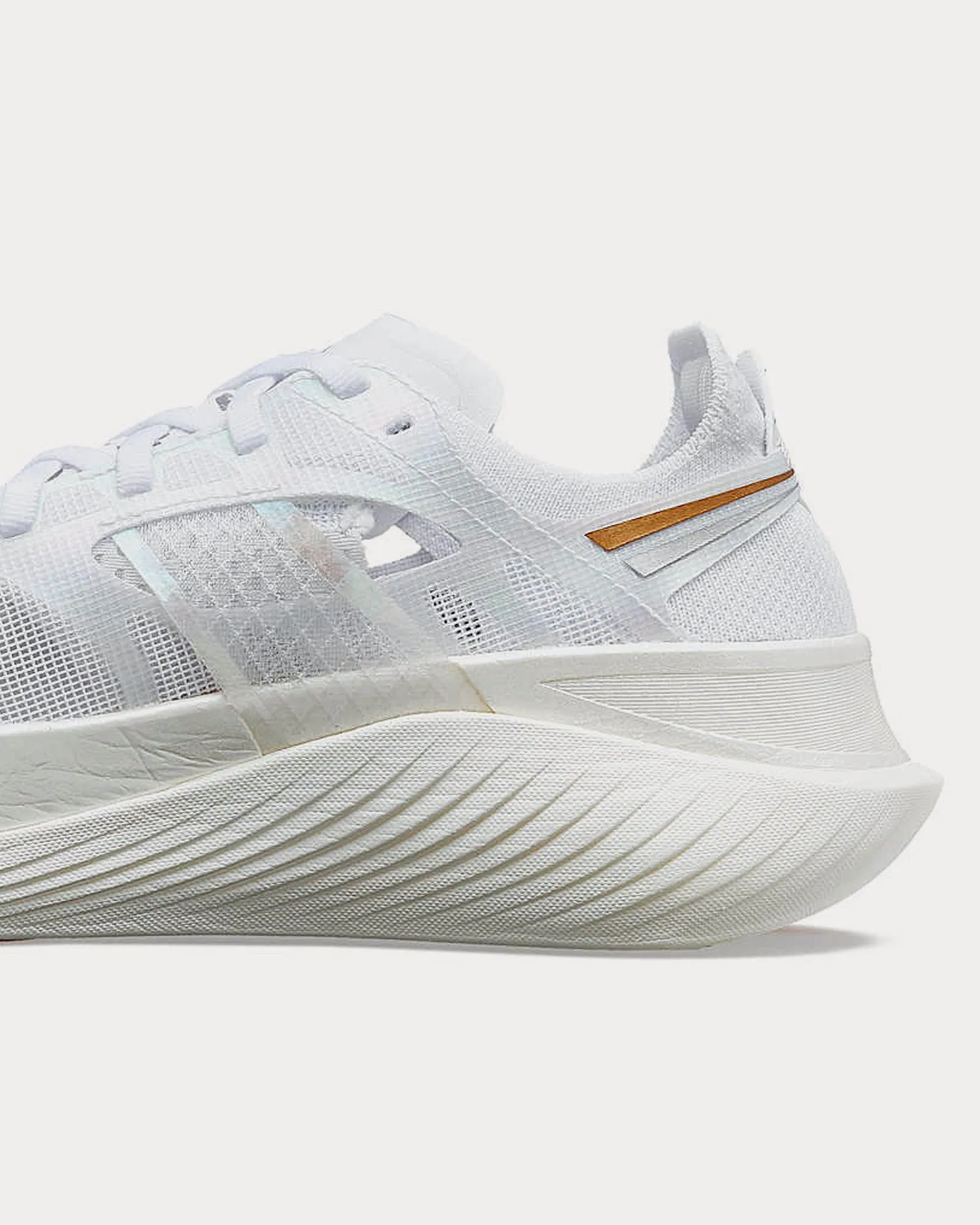 Endorphin Elite White / Gold Running Shoes