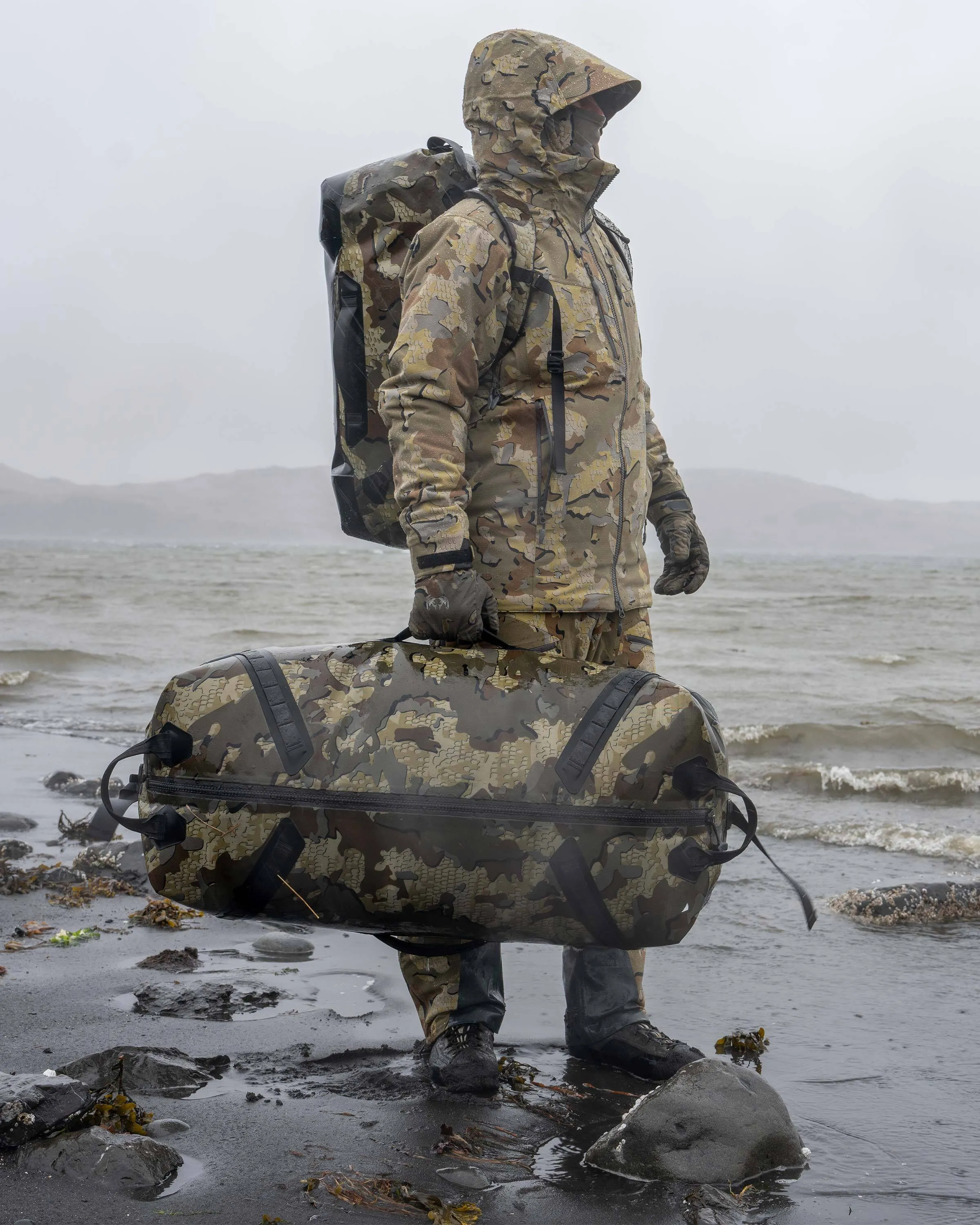 Kodiak 6600 Submersible Duffel | Stone