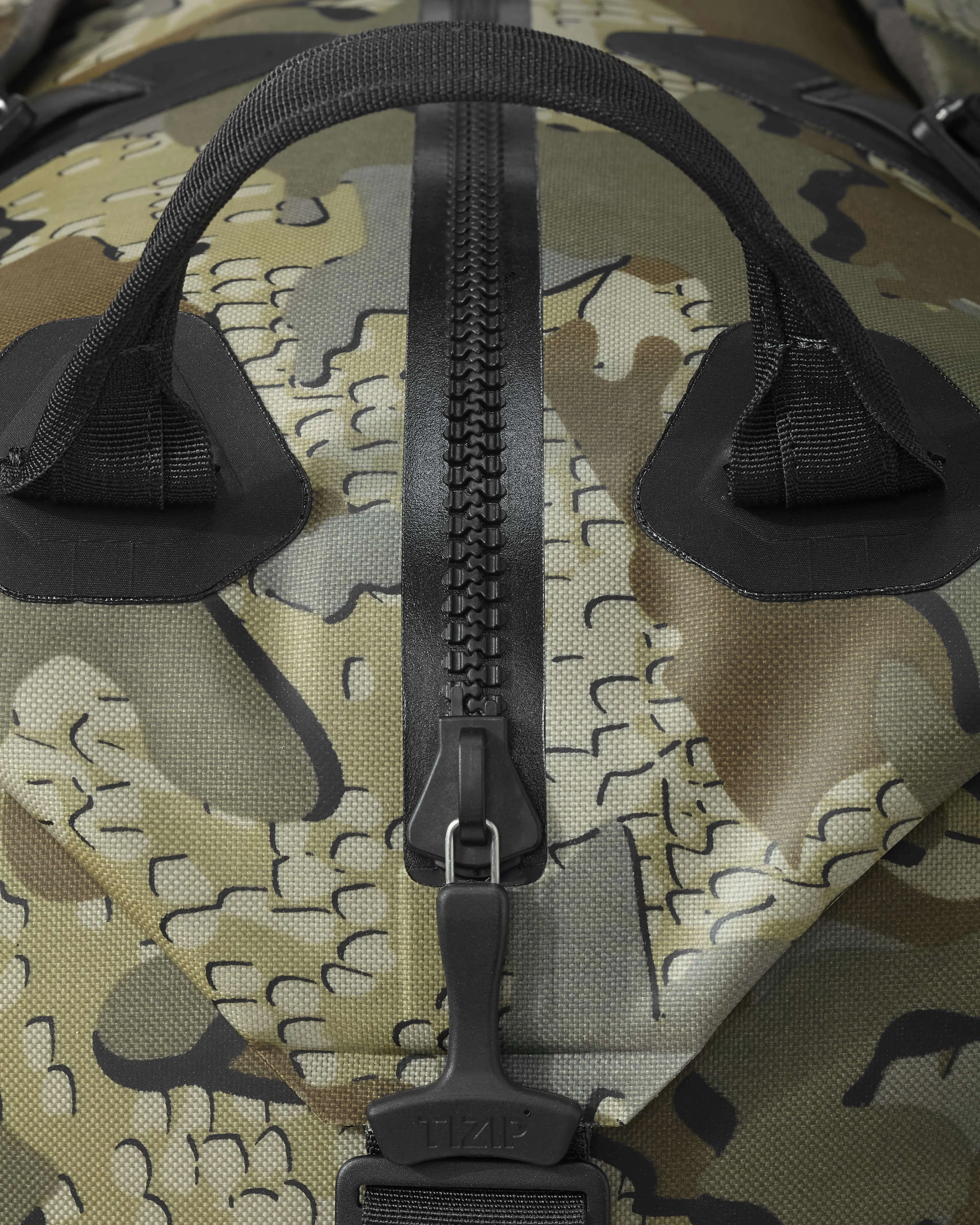 Kodiak 6600 Submersible Duffel | Stone